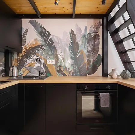Industrial Black & Browstrone Loft - Old Town-3